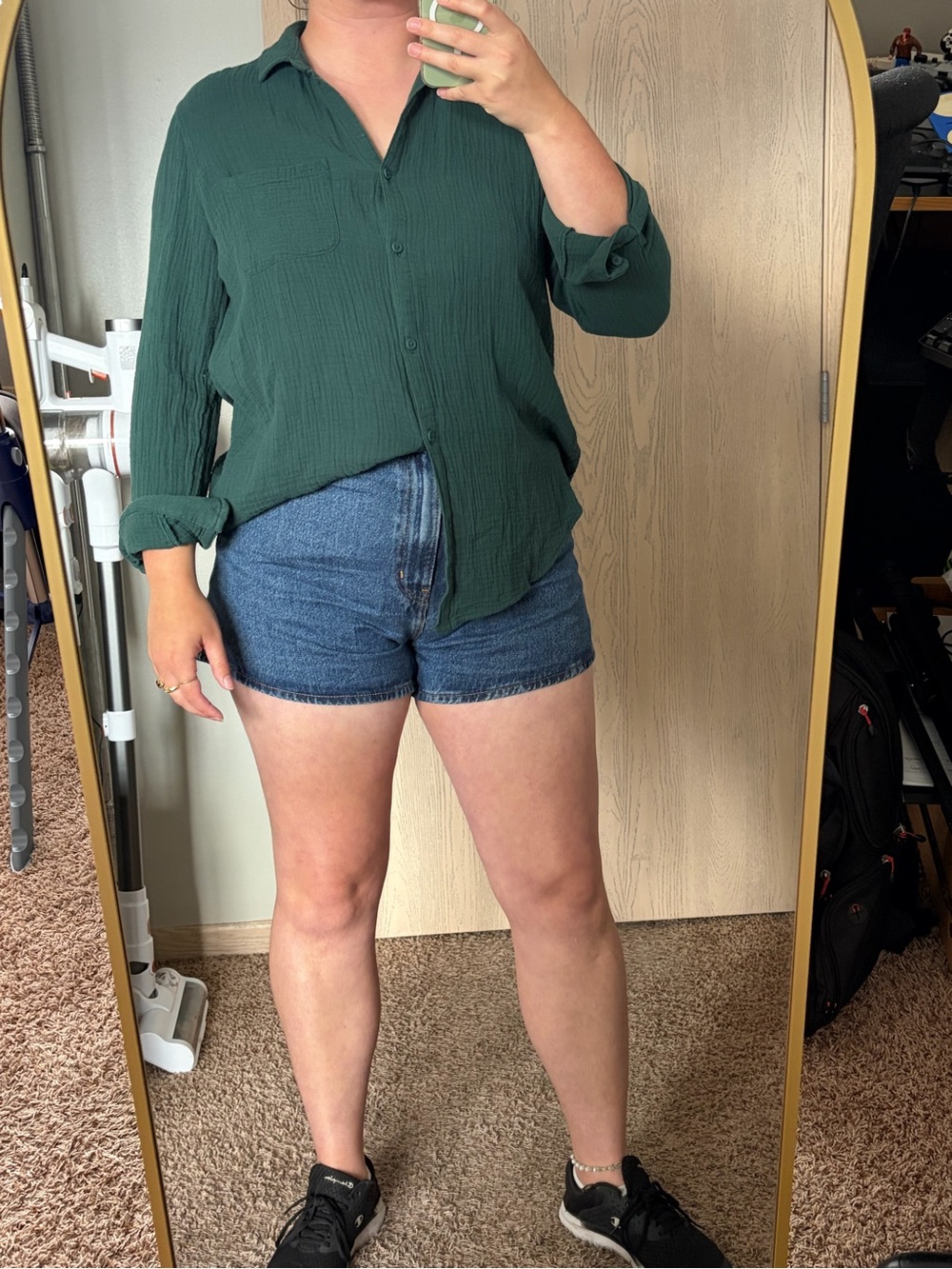 Beach Lunch Lounge Green Button-Up Crinkled Textured Shirt Flowy Summer Top